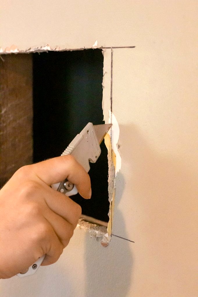 Home Improvement 101. How To Cut A Hole In Drywall